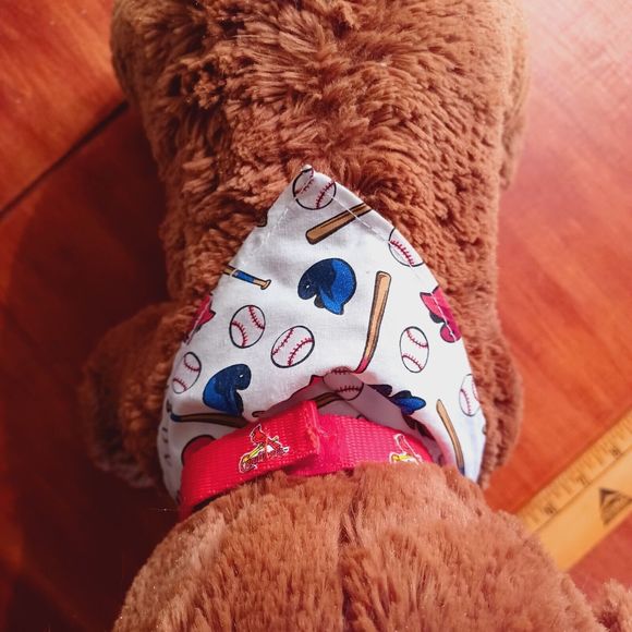 Build A Bear 'Dugout Dog' Baseball Puppy Plush With Bandana & Cardinals Collar - Picture 11 of 11